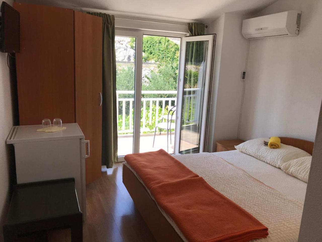 Room Ivana نيوم المظهر الخارجي الصورة