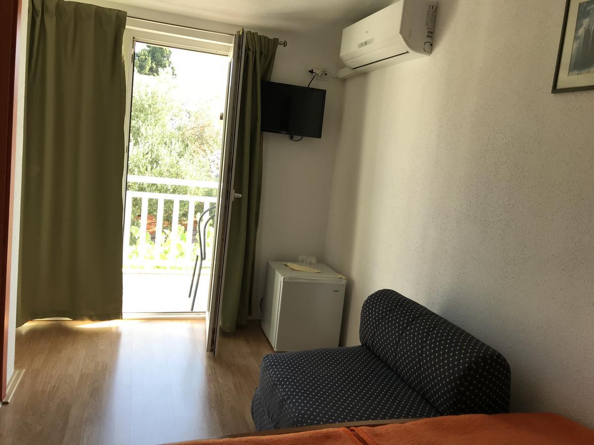 Room Ivana نيوم المظهر الخارجي الصورة