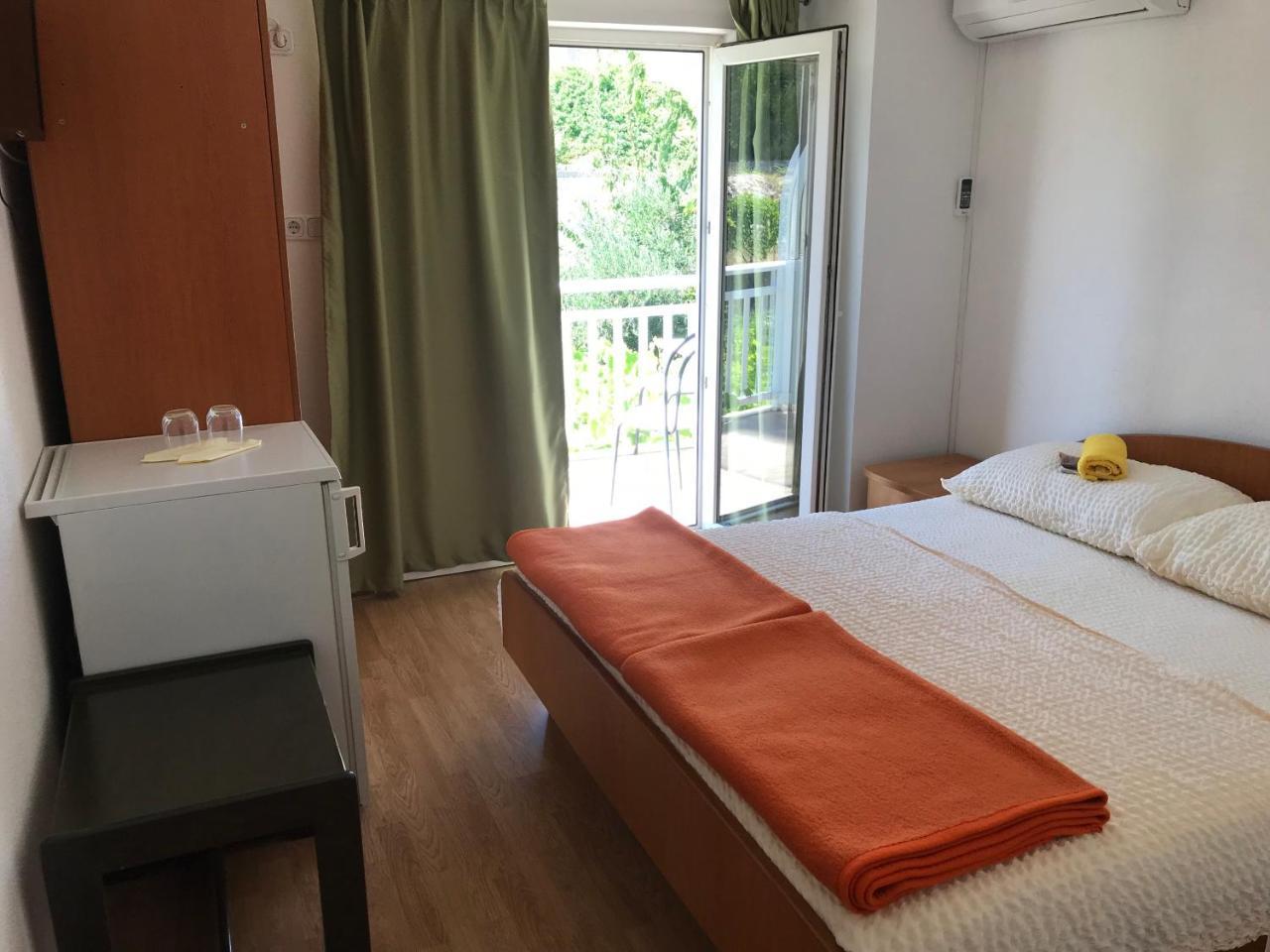 Room Ivana نيوم المظهر الخارجي الصورة