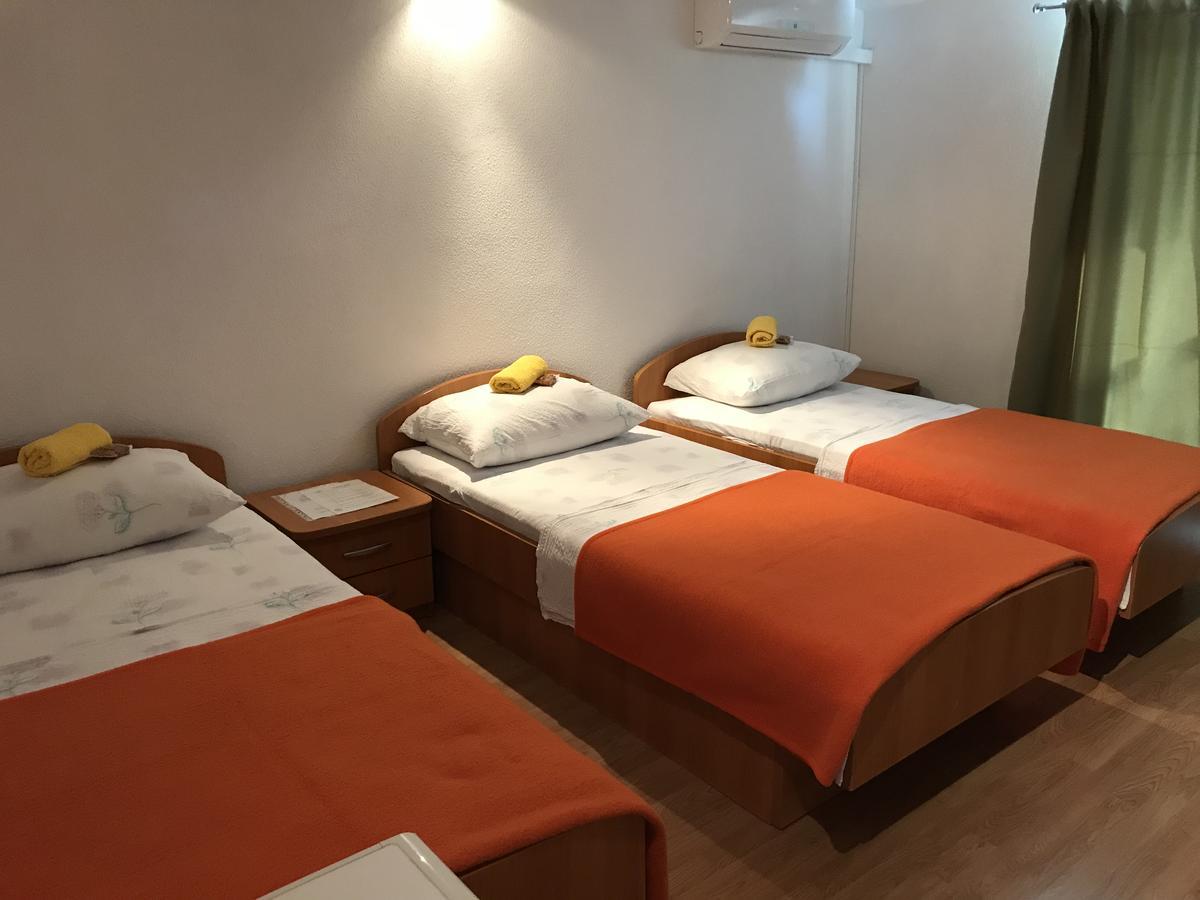 Room Ivana نيوم المظهر الخارجي الصورة